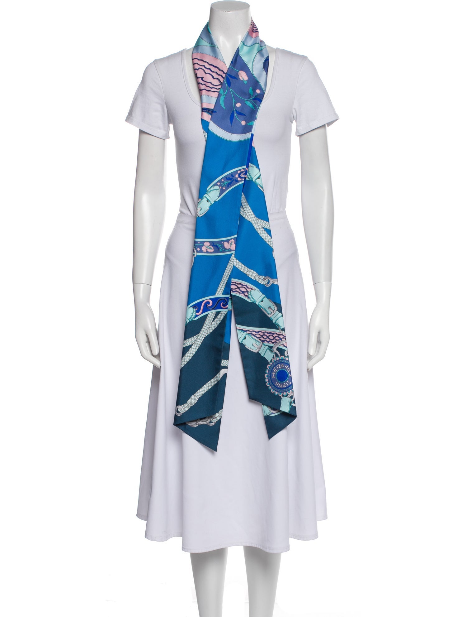 Hermès Festivals Des Amazones Maxi Silk Twilly Scarf